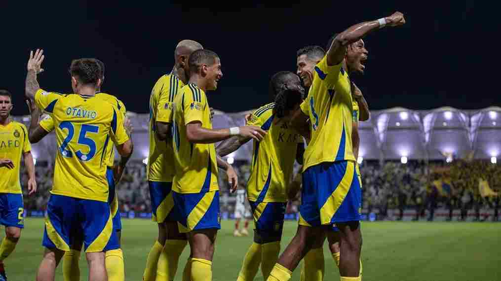 بيولي يعلن تشكيل النصر الرسمي لمواجهة الشباب